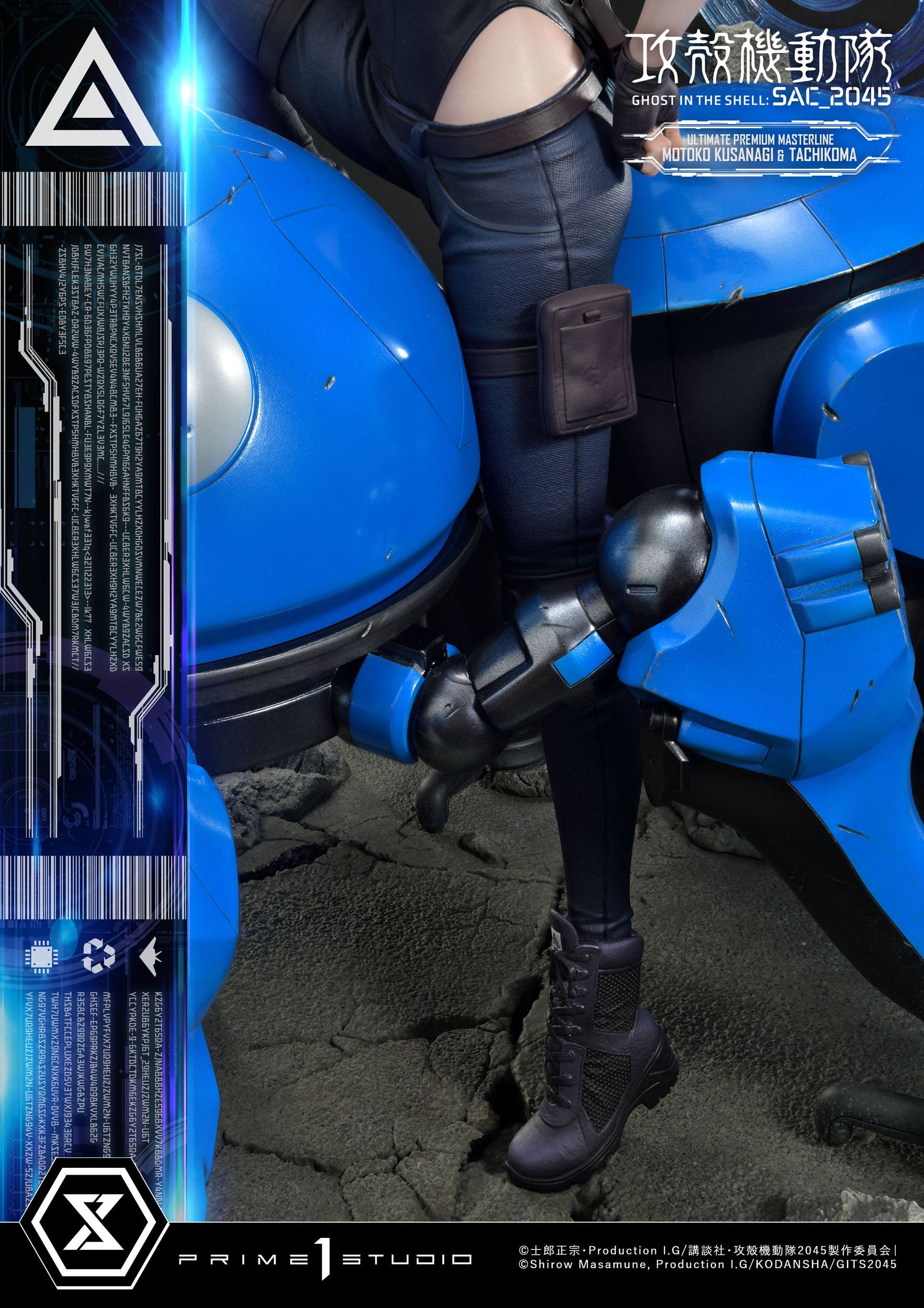 Estatua Kusanagi y Tachikoma Bonus