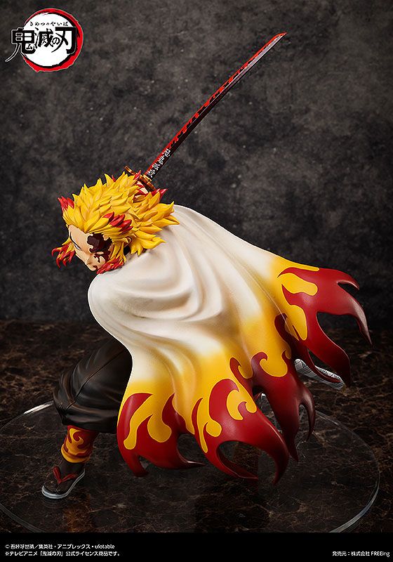 Estatua Kyojuro Rengoku Demon Slayer