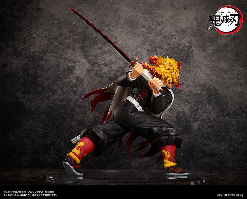 Estatua Kyojuro Rengoku Demon Slayer