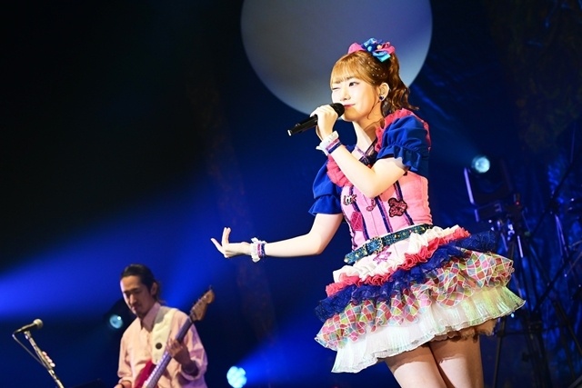 Miho Okasaki durante su concierto en Toyosu PIT